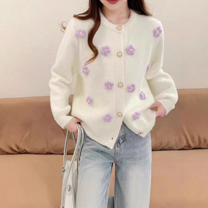 Women's cardigan with delicate floral embroidery and pearl buttons NOVAE