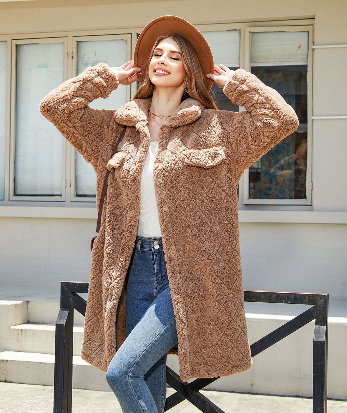 Women's Plush Oversized Coat with Large Pockets and Textured Design NOVAE