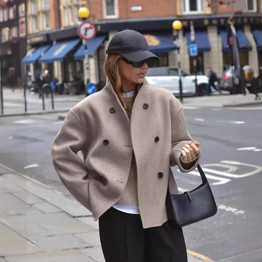 Women's fashionable short jacket with double-breasted button closure and casual sleeves NOVAE