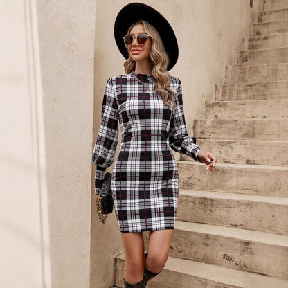 Women's figure-hugging plaid dress with long sleeves and waist belt NOVAE