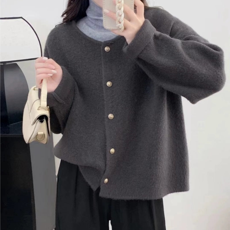 Women's chunky knit cardigan with elegant button placket and casual cut NOVAE