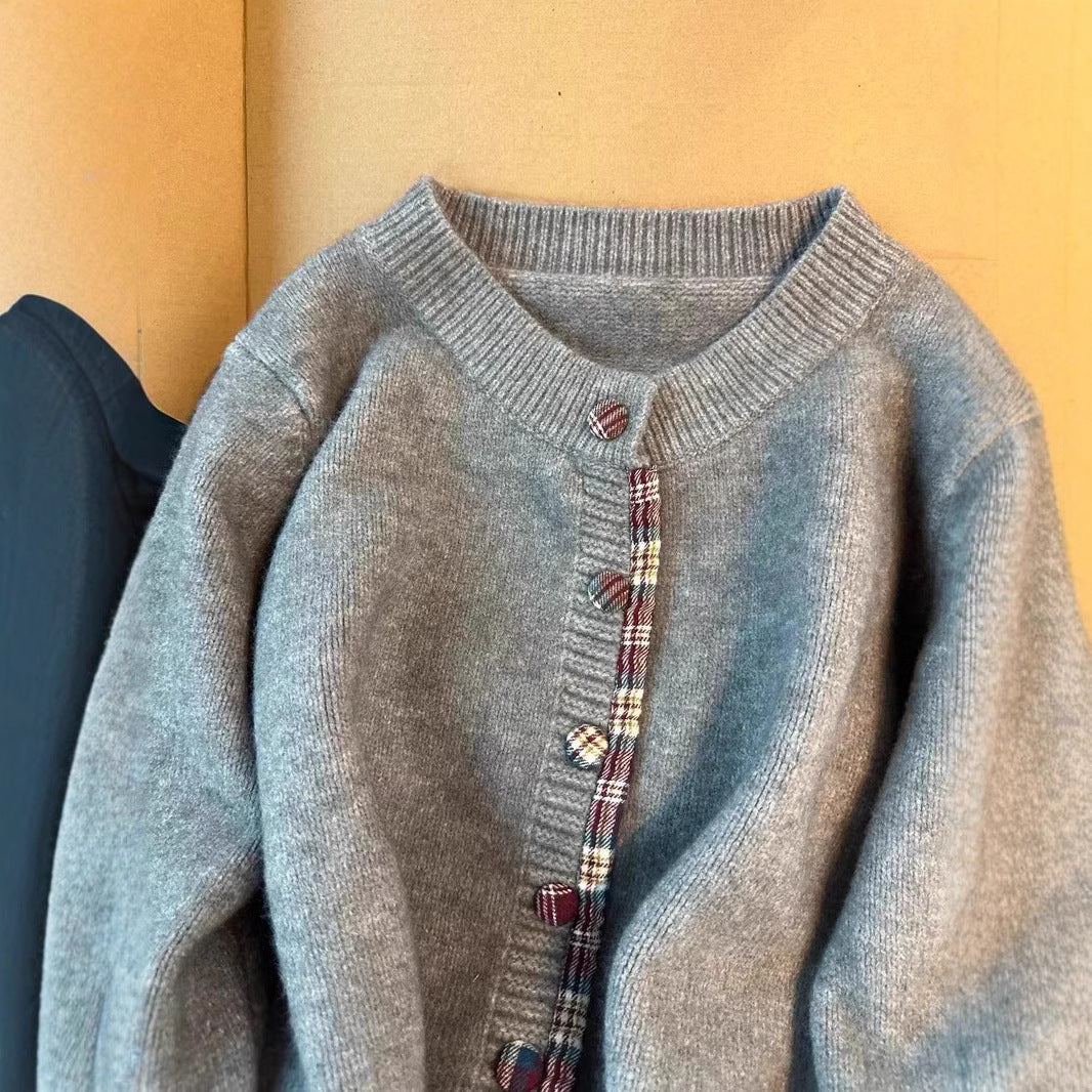 Women's cardigan with contrast collar and decorative buttons NOVAE