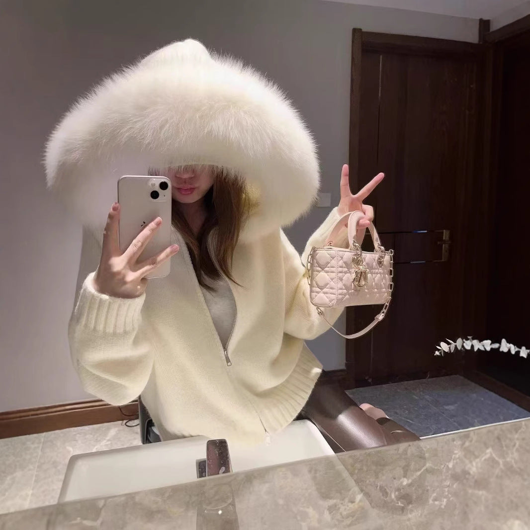 Women's cozy cardigan with luxurious fur collar and zipper NOVAE