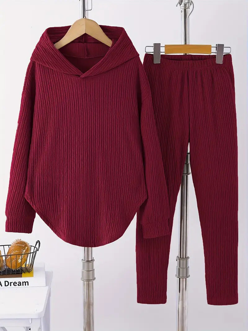Women's casual sweatshirt and pants set with structured design NOVAE