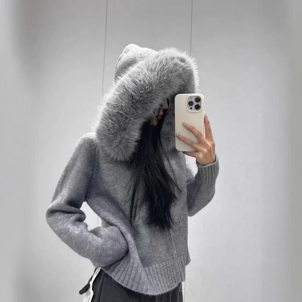 Women's cozy cardigan with luxurious fur collar and zipper NOVAE