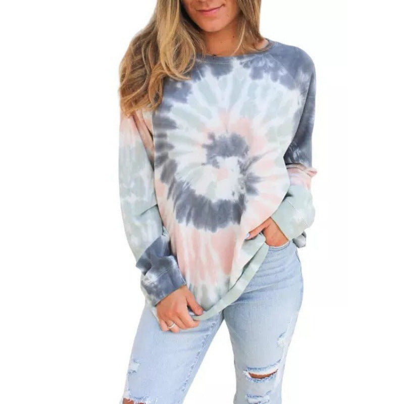 Women's Oversized Sweatshirt with Creative Batik Design NOVAE