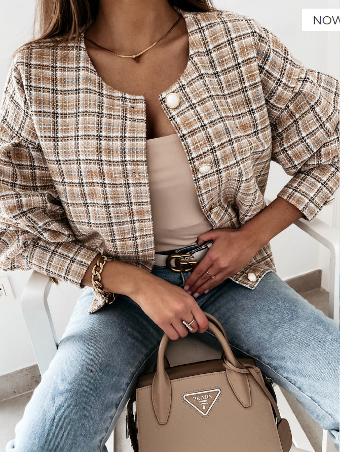 Women's fashionable checked cardigan with unique button closure NOVAE