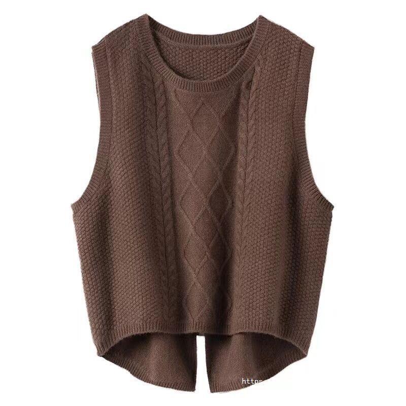 Women's sleeveless knitted vest with cable pattern and modern details NOVAE