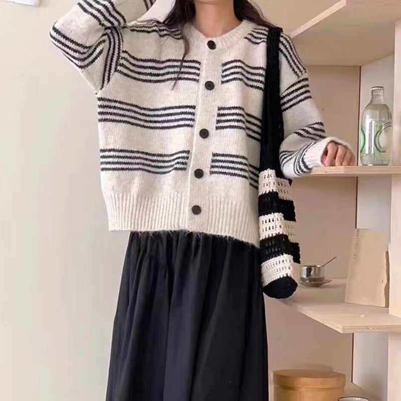 Women's fashionable cardigan with fine striped texture and decorative buttons NOVAE