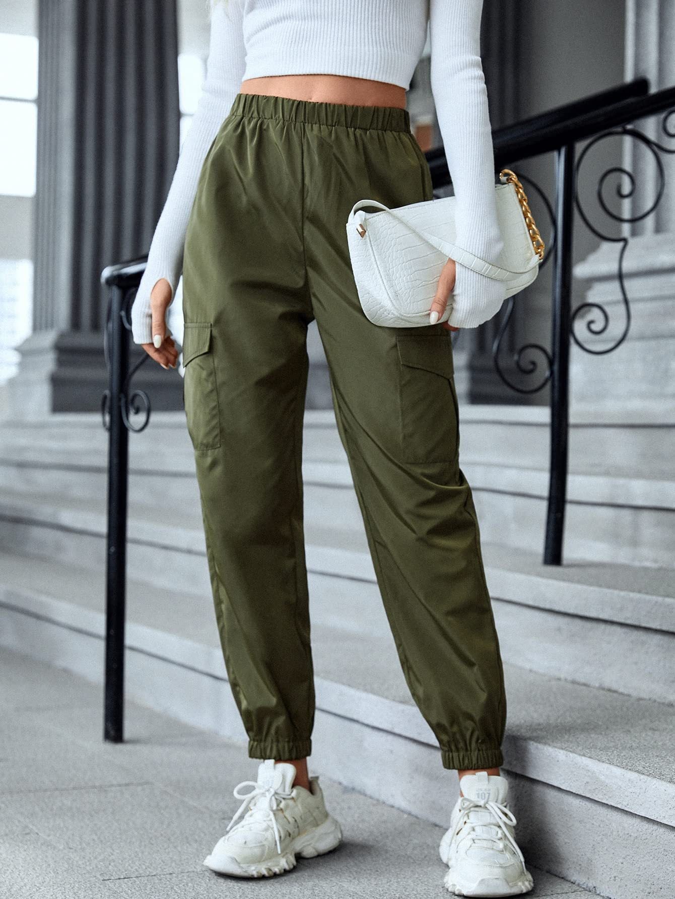Women's cargo trousers in a sporty design with elasticated waistband and practical pockets NOVAE