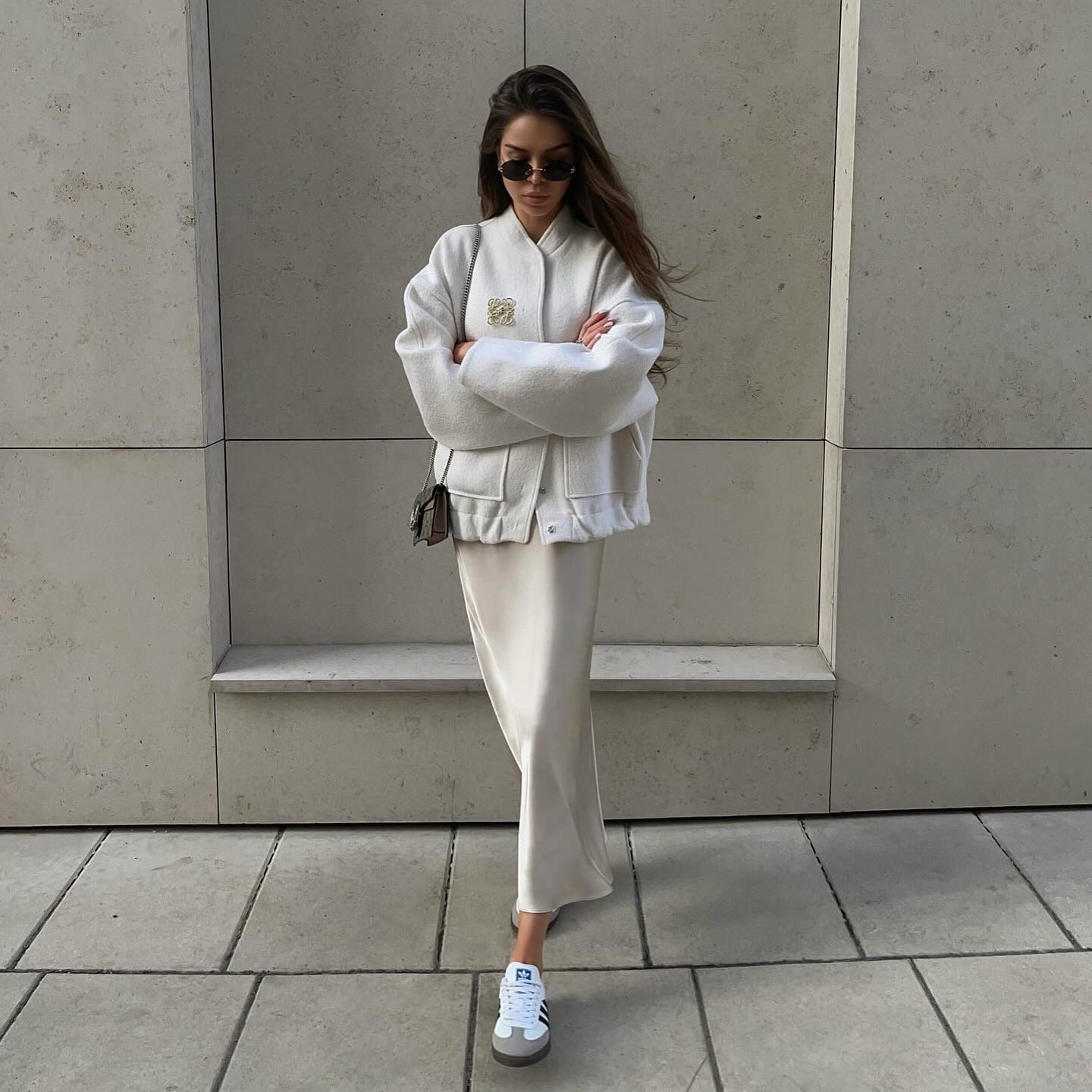 Women's sporty oversized jacket with elegant button details and a casual cut NOVAE