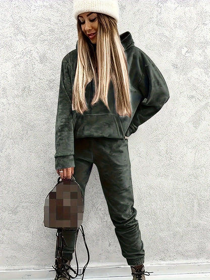 Women's sporty lounge set with hoodie and trousers NOVAE