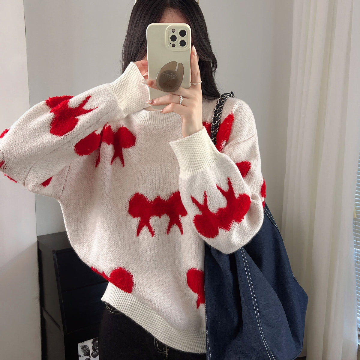 Women's Cozy Knit Sweater with Playful Bow Motif NOVAE