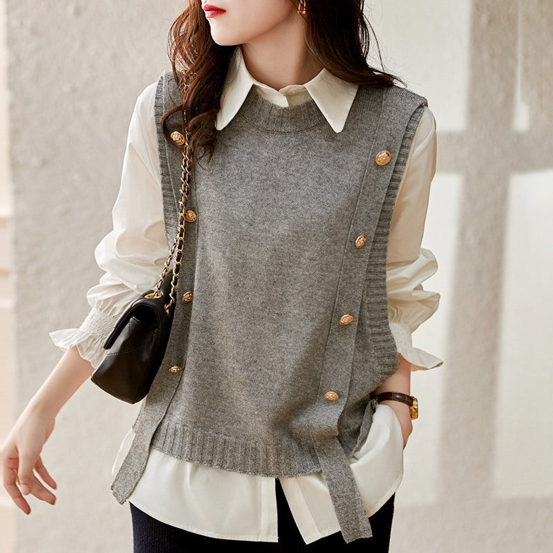 Women's knitted vest with decorative buttons and fashionable design NOVAE