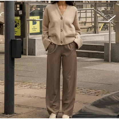 Women's cardigan with an elegant cut and oversized sleeves NOVAE