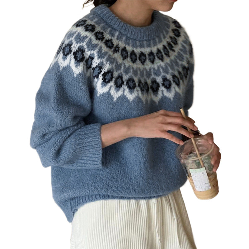 Women's knitted sweater with traditional Norwegian pattern NOVAE