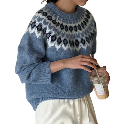 Women's knitted sweater with traditional Norwegian pattern NOVAE