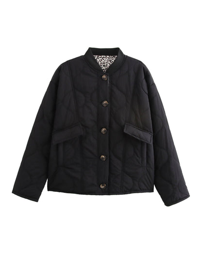 Women's quilted transitional jacket with practical pockets and round neckline NOVAE