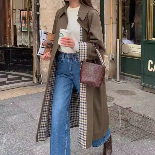 Women's fashionable trench coat with check details and practical pockets NOVAE