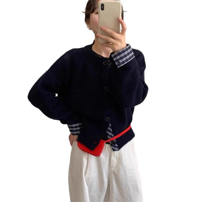 Women's cardigan with elegant button details and pretty pattern NOVAE