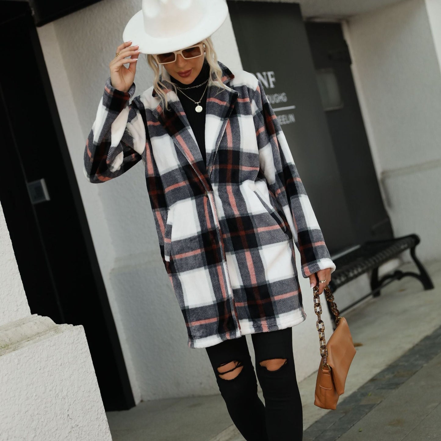 Women's checked fleece jacket with fashionable cut and practical pockets NOVAE