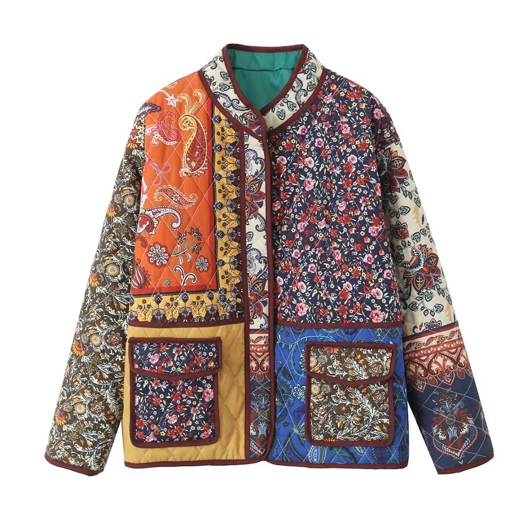 Women's quilted patchwork jacket with practical pockets and colorful pattern NOVAE