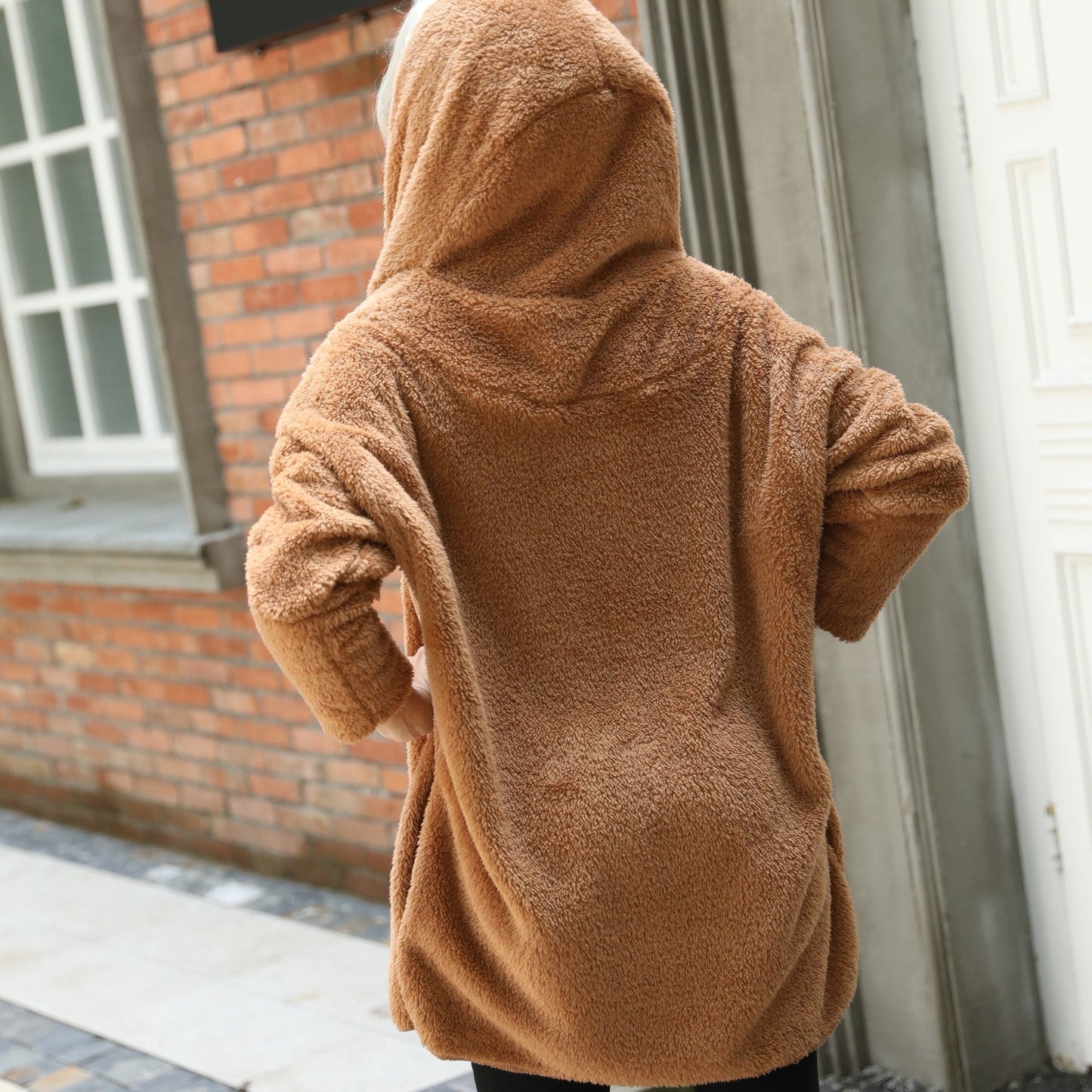 Women's Cozy Oversized Coat in Soft Plush with Large Collar NOVAE