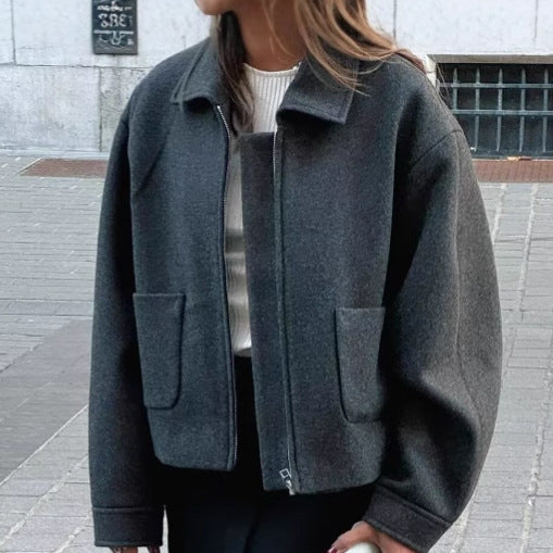 Women's casual cropped jacket with practical pockets and modern zipper NOVAE