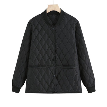 Women's quilted transitional jacket with practical pockets and a modern cut NOVAE