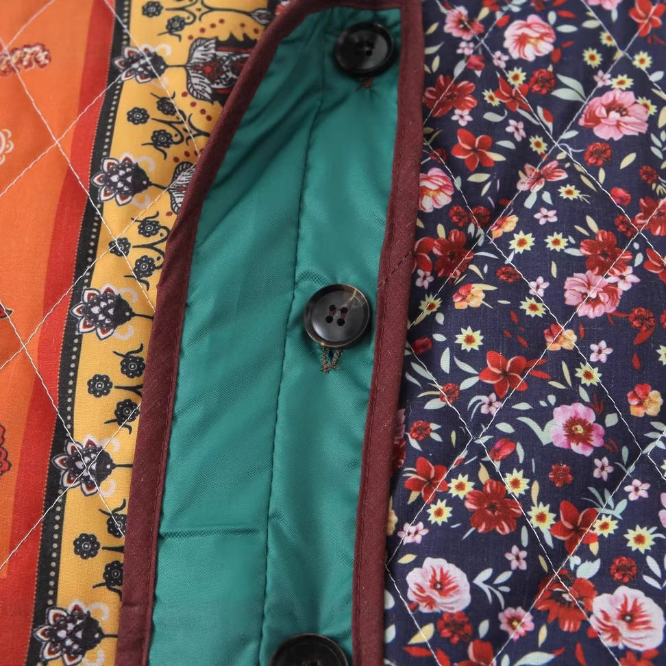 Women's quilted patchwork jacket with practical pockets and colorful pattern NOVAE
