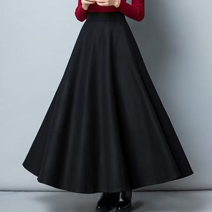 Women's Elegant Maxi Skirt with Swinging Hem and Practical Pockets NOVAE