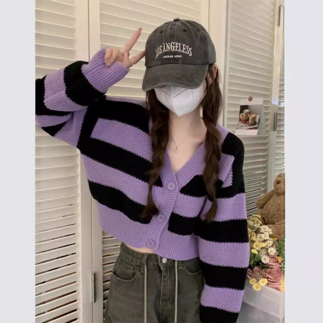 Women's fashionable cardigan with structured design and buttoned neckline NOVAE