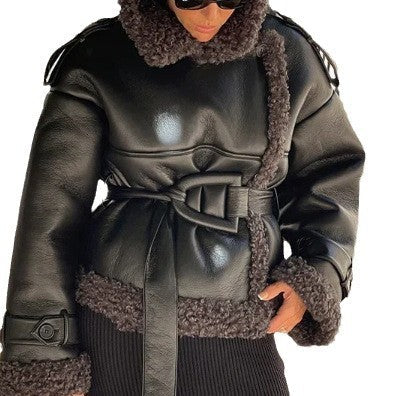Women's faux fur jacket with stylish details and oversized cut NOVAE