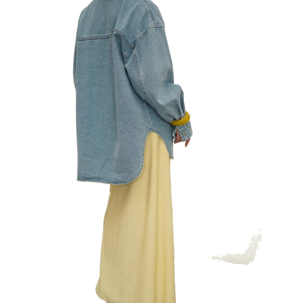 Women's denim jacket with a relaxed fit and comfortable details NOVAE