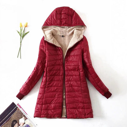 Women's quilted winter jacket with hood and cozy lining NOVAE