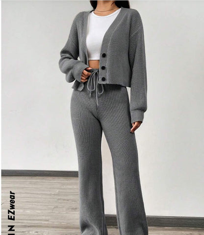 Women's soft knit set with casual trousers and crop cardigan NOVAE